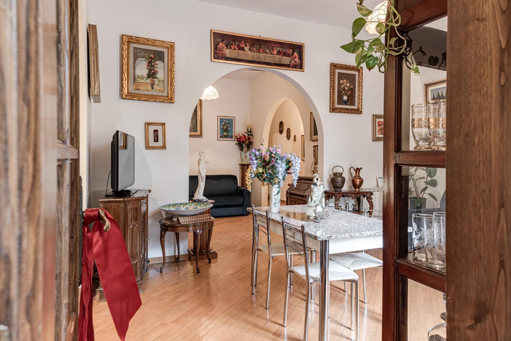 Apartment A Due Passi Dal Duomo Di Florenz
