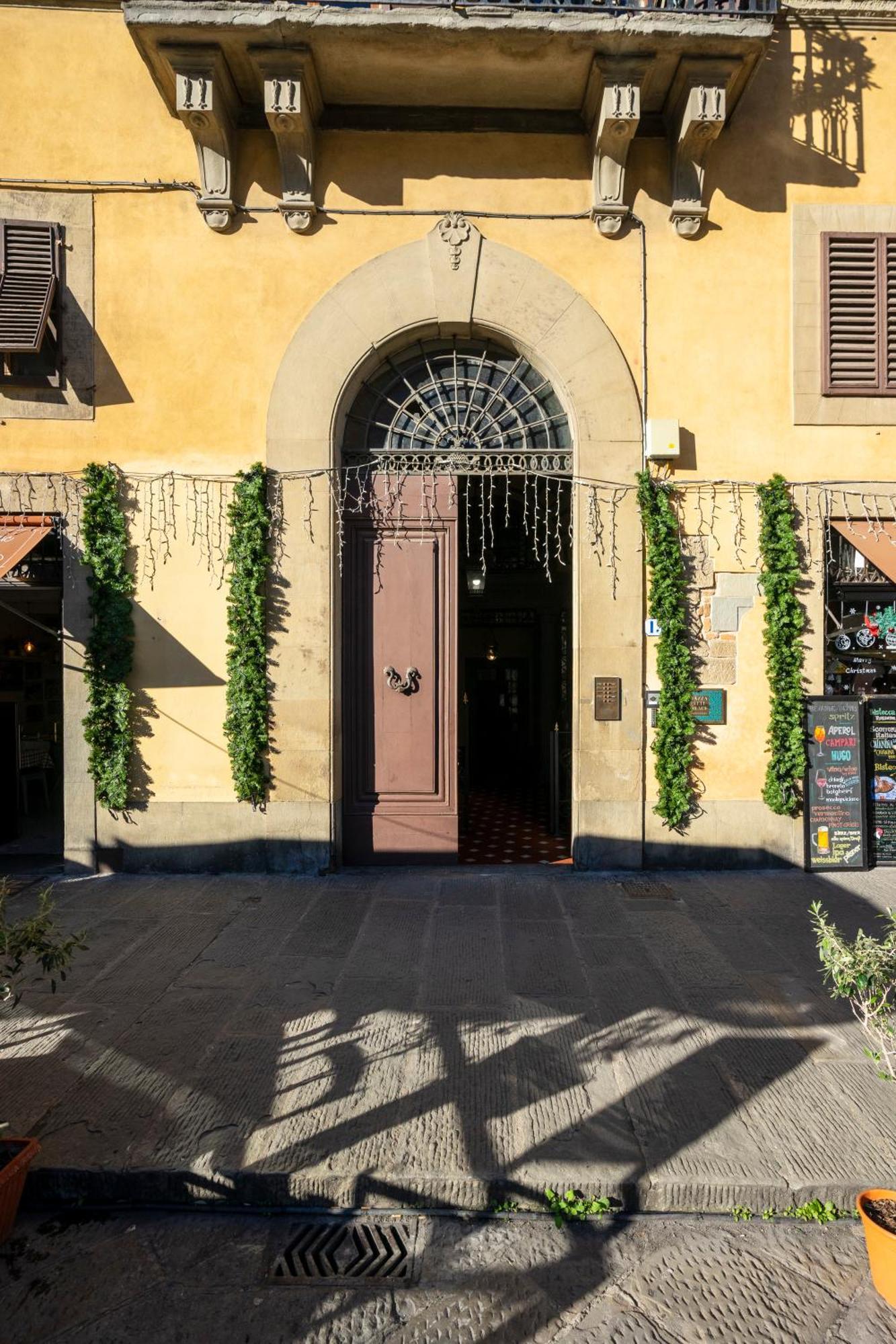Apartment Piazza Pittiluminoso Con Terrazzo E Parcheggio Su Richiesta