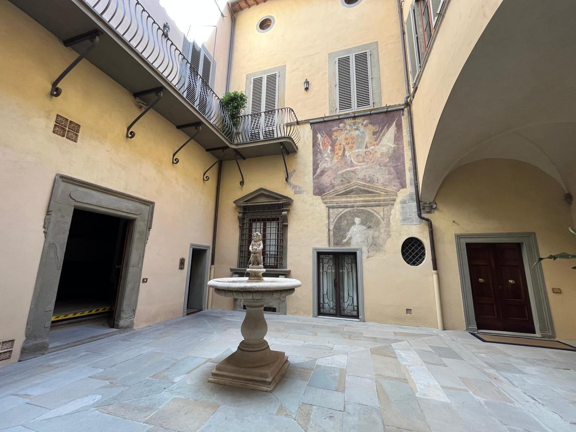 In Centro Storico-borgo Albizi 27 Appartement