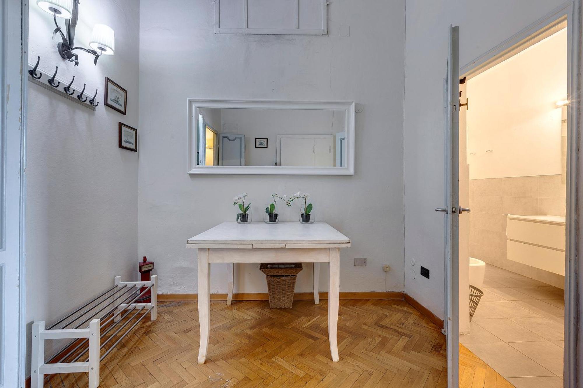 Apartment Serristori 31 *