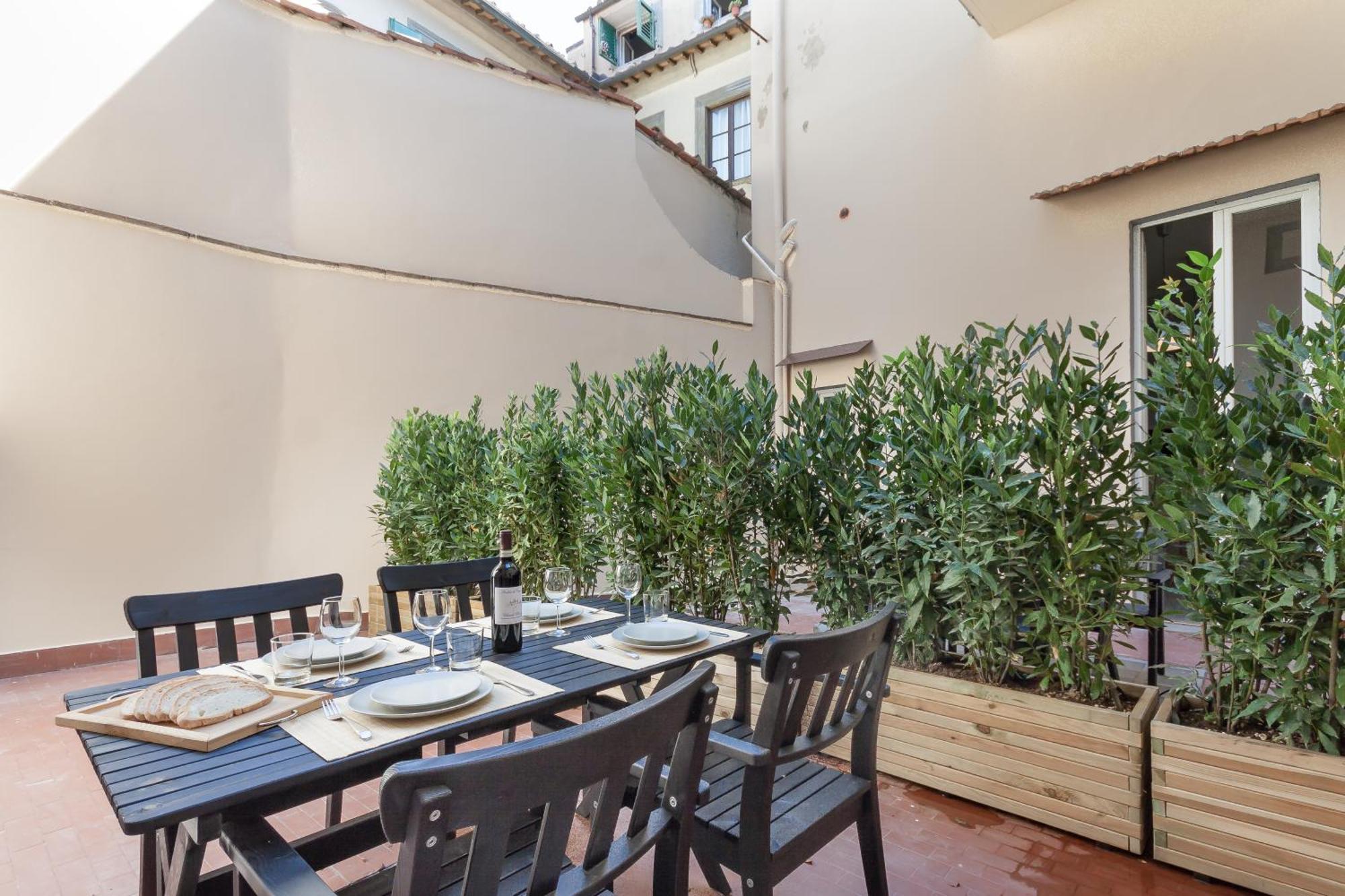 Florence-taddea Terrace Apartment Florence