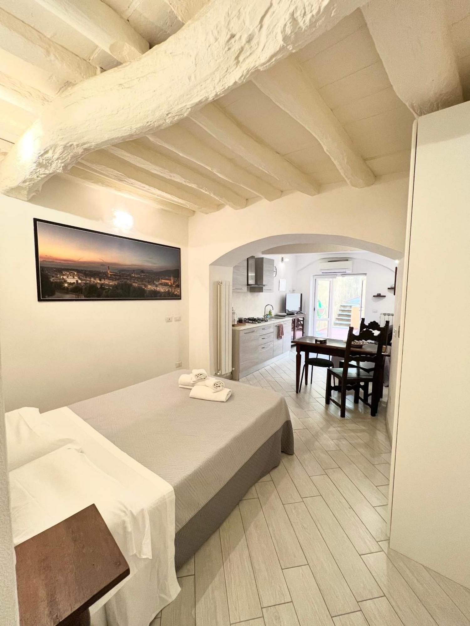 Adg 33 Appartement Florence