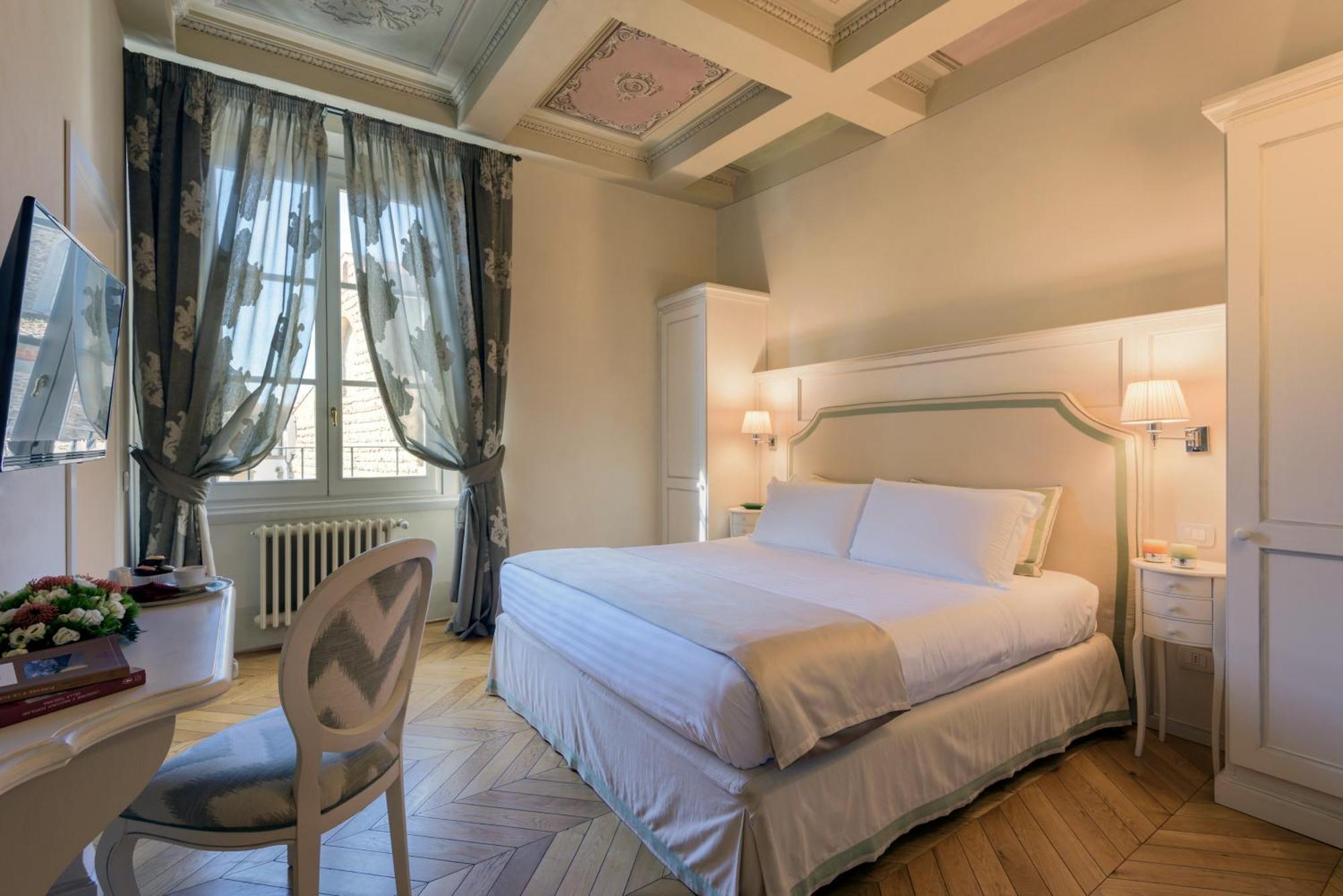 Bed & Breakfast Palazzo Della Stufa Residenza D'epoca 3*