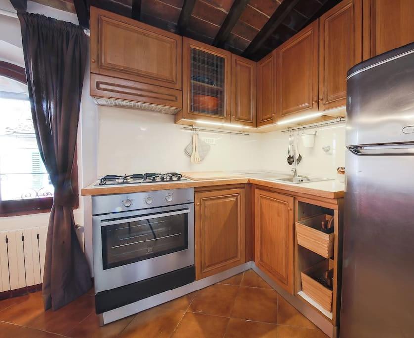 Santa Croce At Your Fingertips. Appartement *