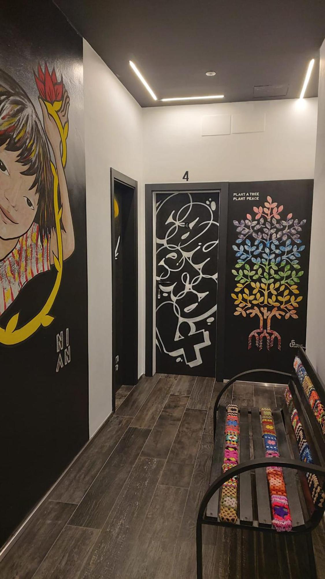 Street Art Couette-café