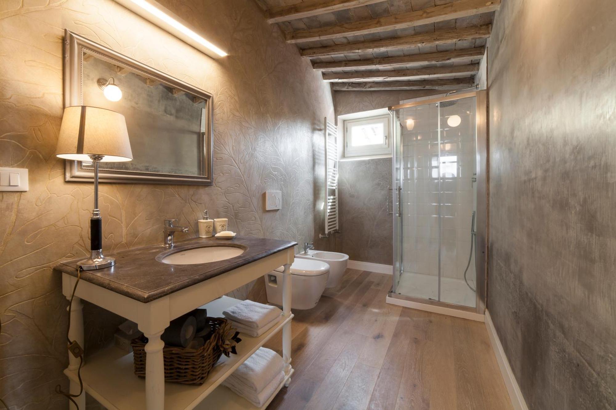 Top-floor Flat Close To Arno Florence