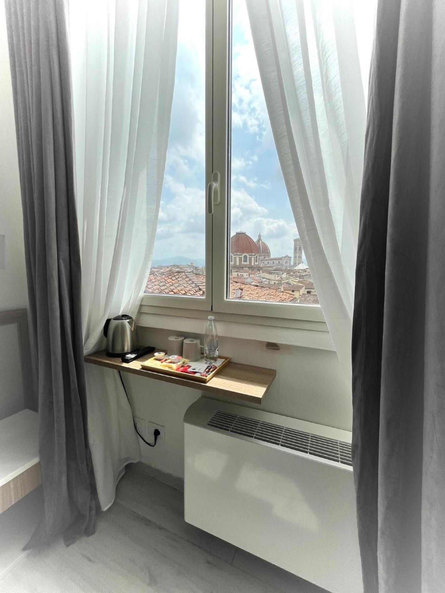 Sunset House Florence