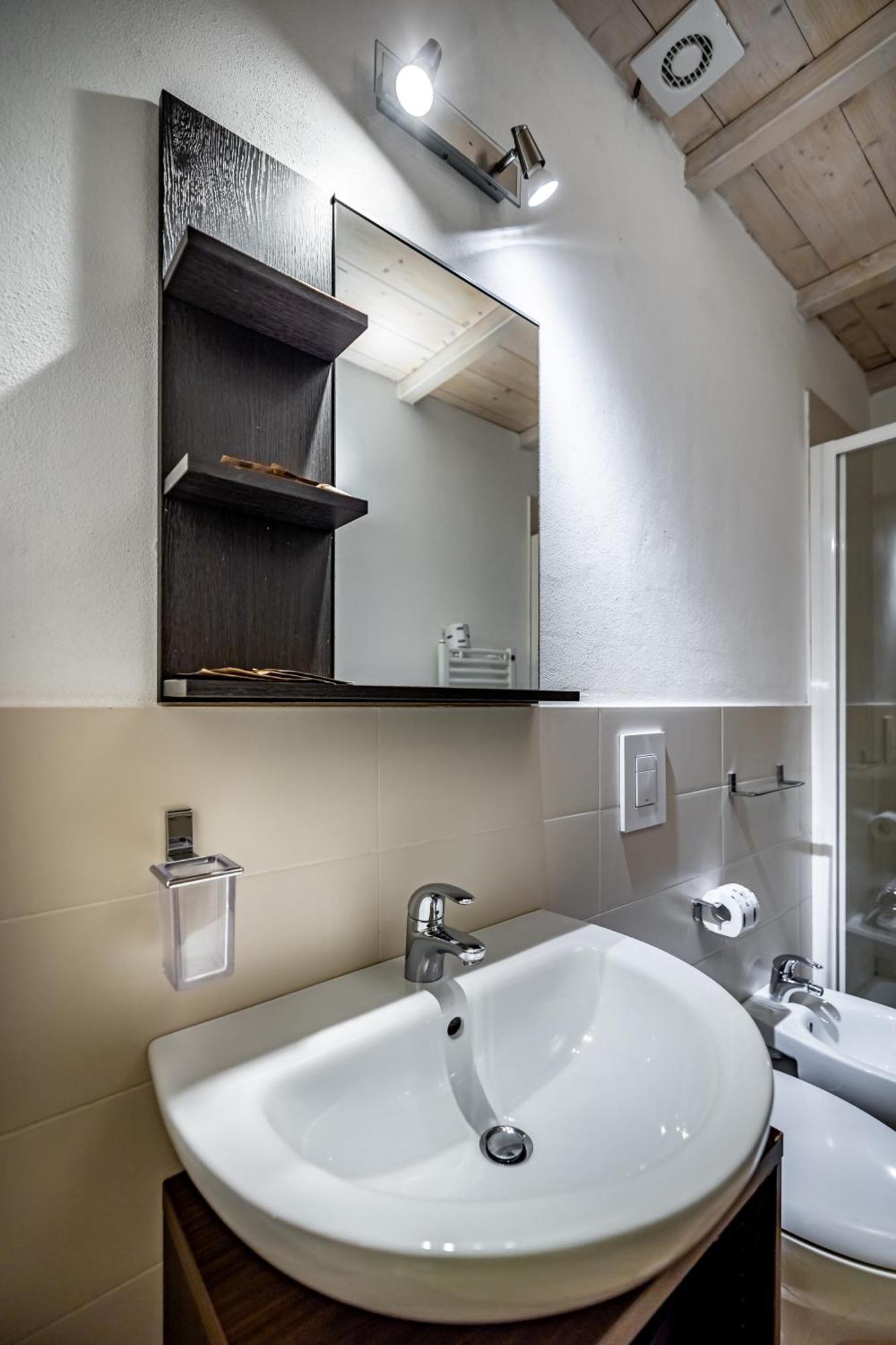 Roommo Beccaria * Florence