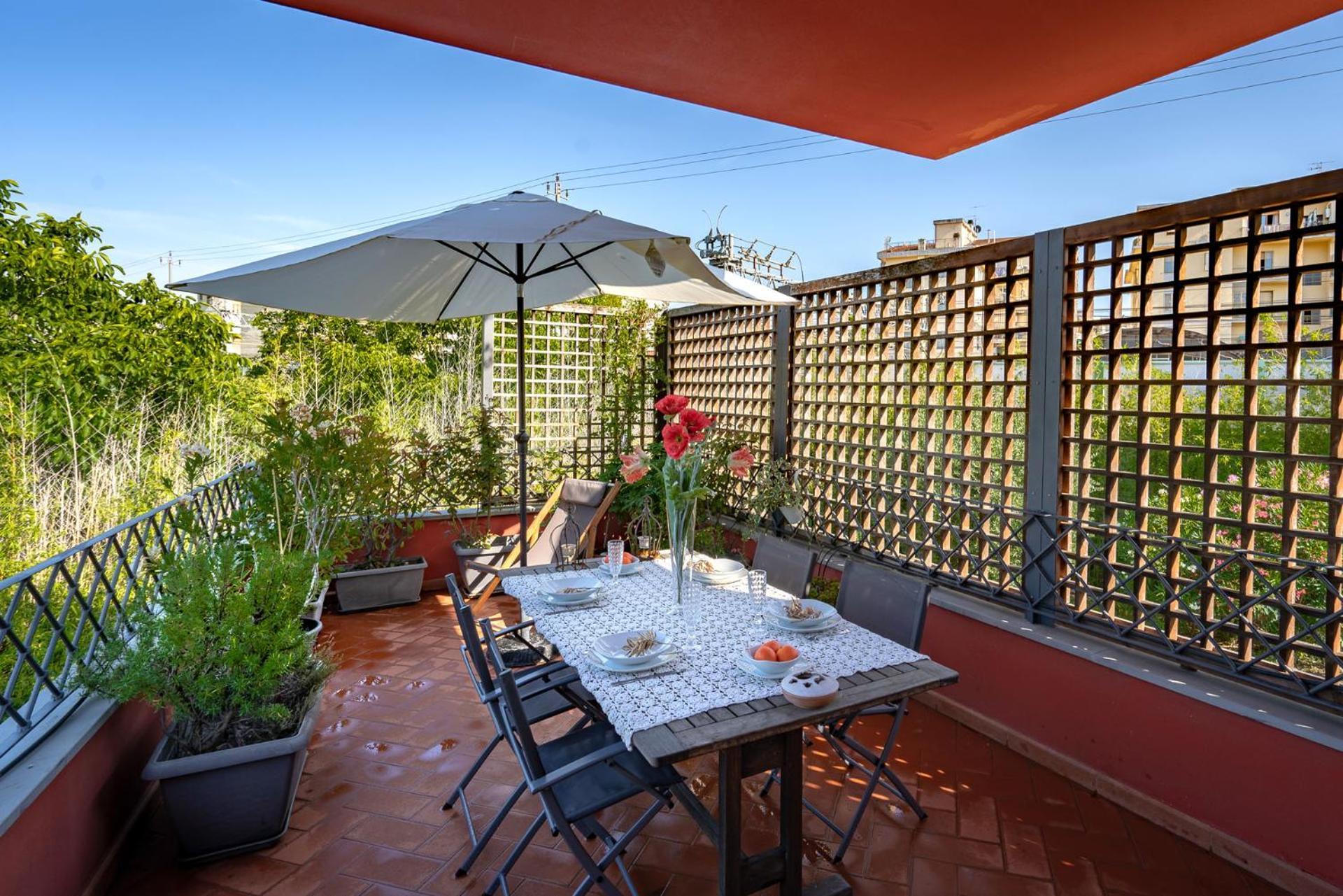 Cosy Terrace Florence