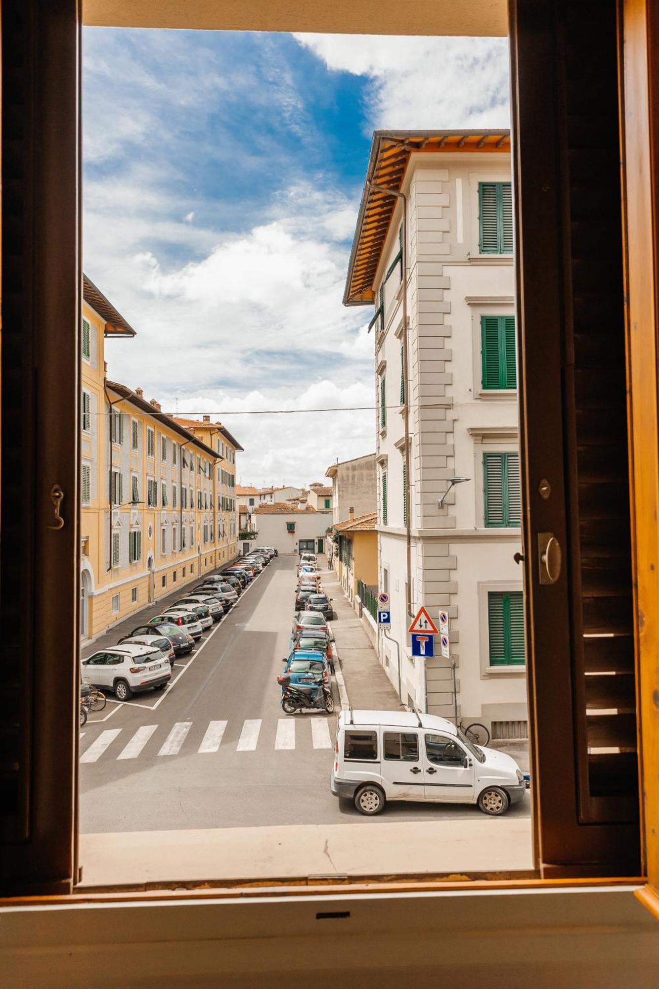 Modern In The Heart Of Florenz