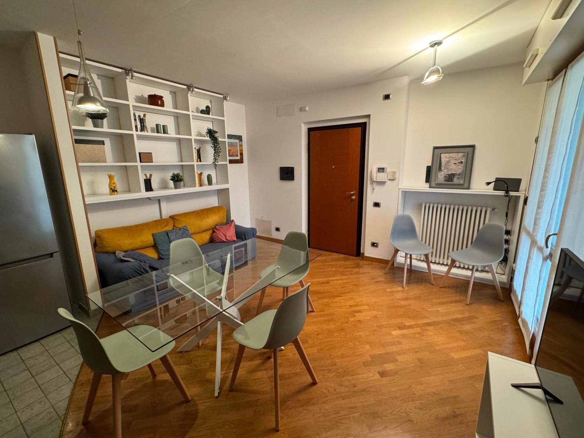 Caseospitali - Happy Family, Luminoso Trilocale Zona Leopolda Ottimo X4 Apartment