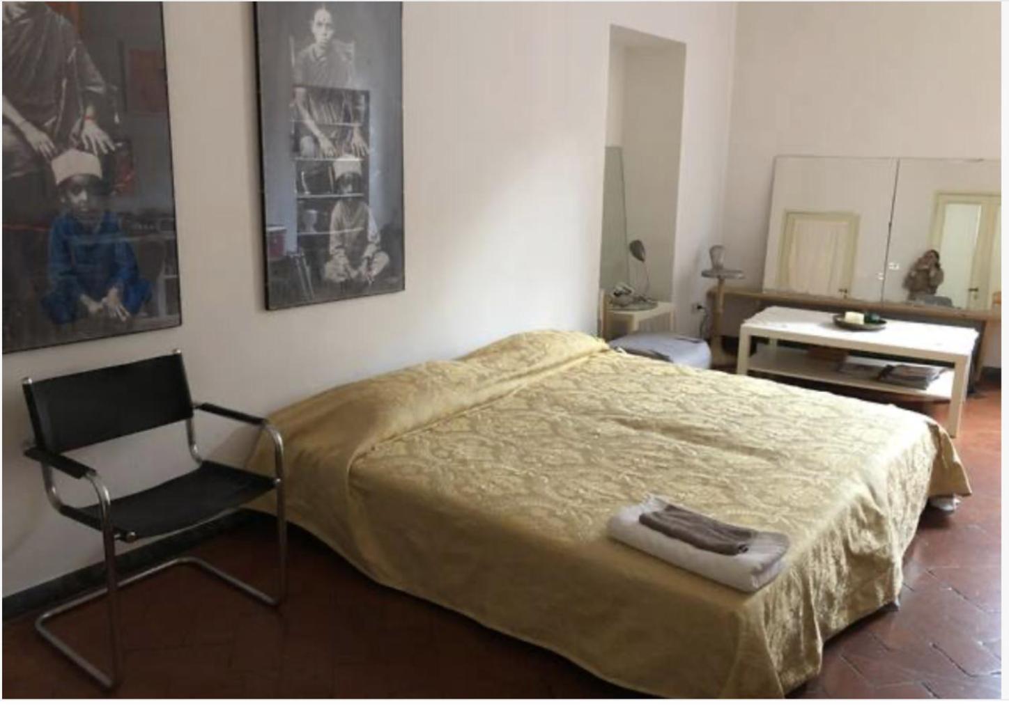 Homestay Large In Antique Building In Santo Spirito