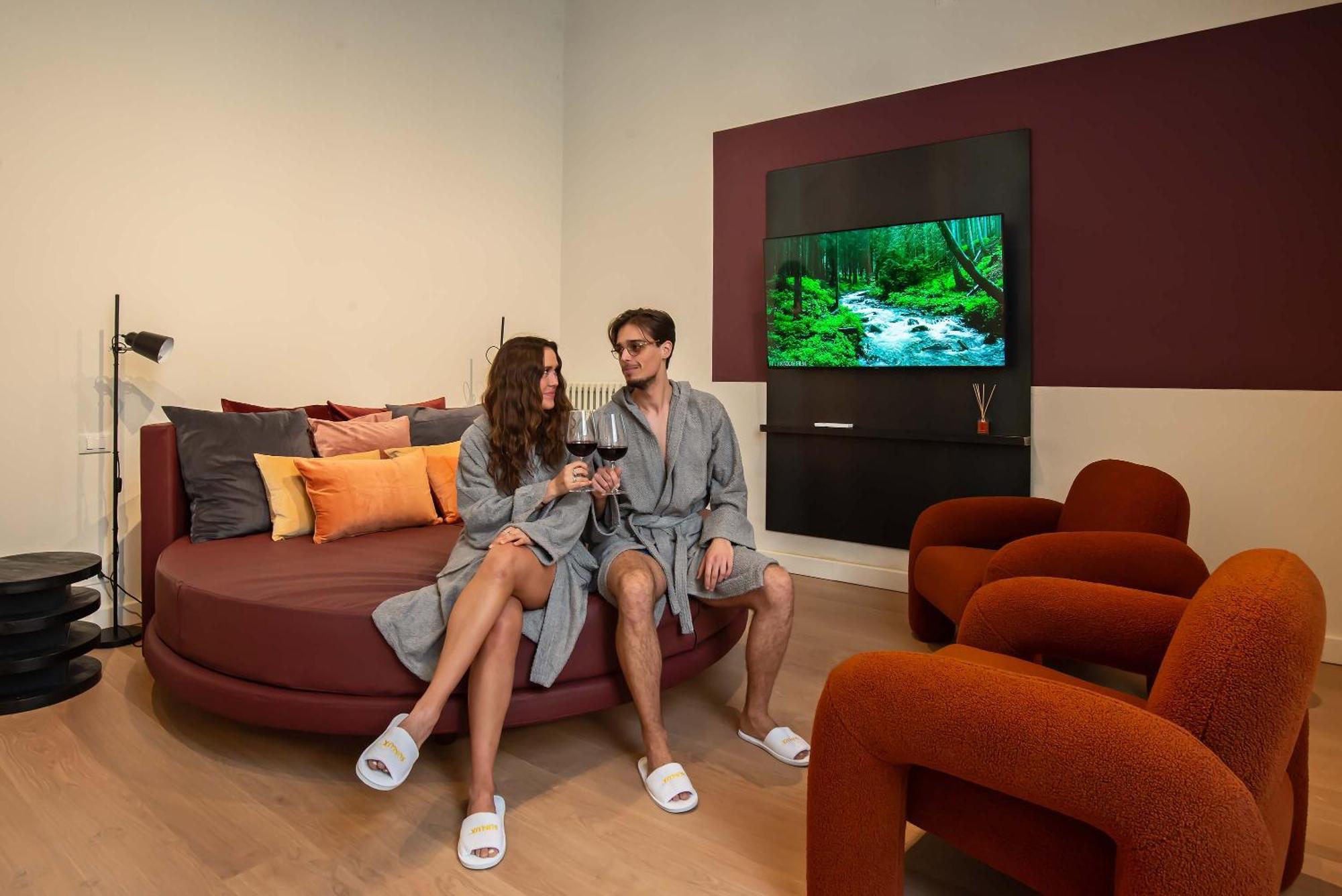 Mdr Crystal Apartment Florence