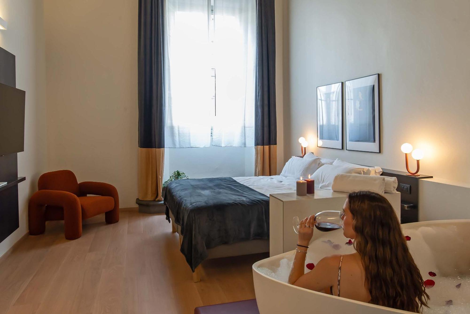 Mdr Crystal Apartment