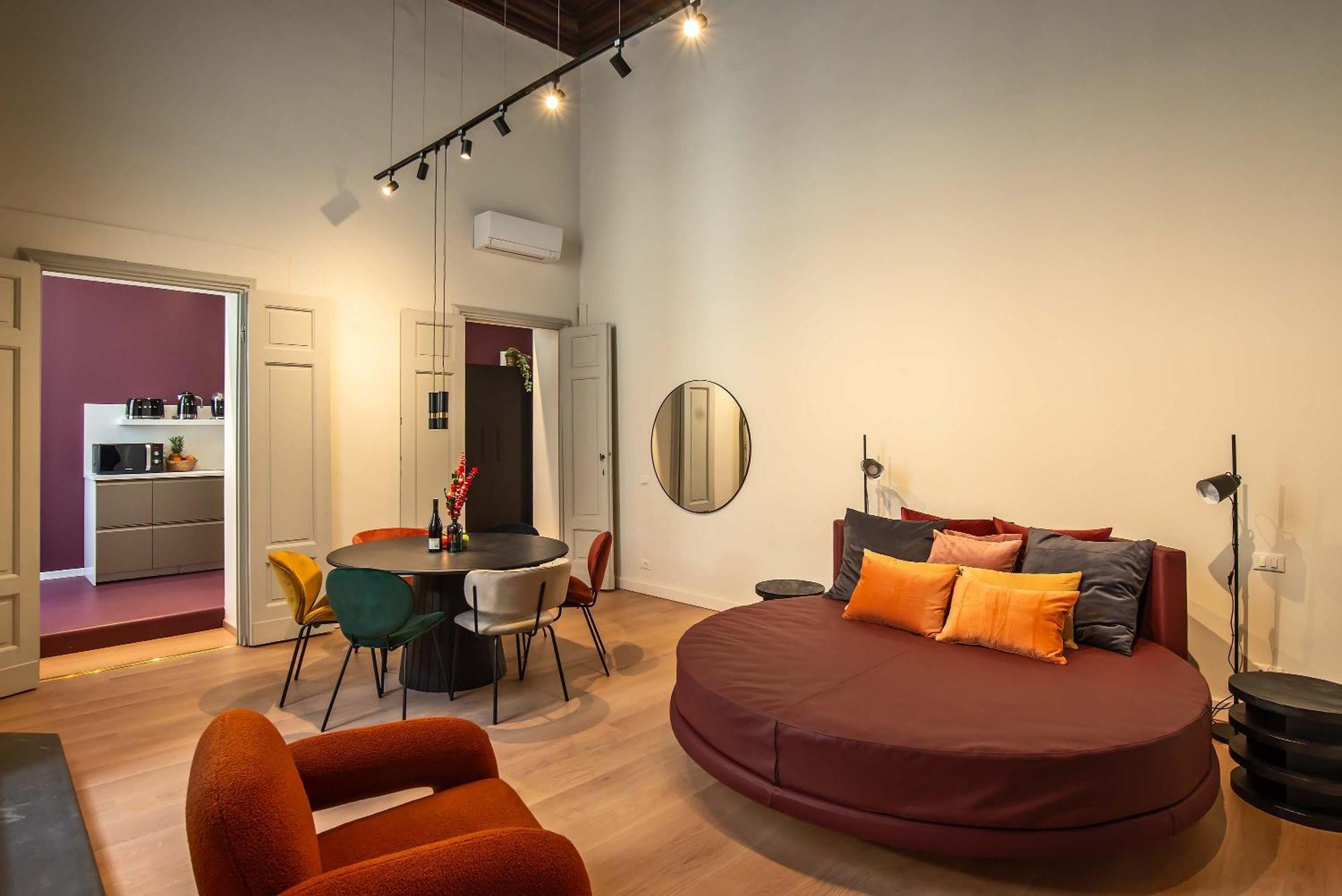 Mdr Crystal Apartment