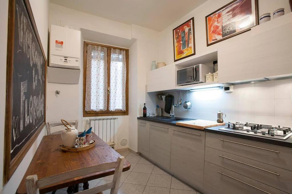 Keys Of Italy - Faenza 5 - 3 Bedrooms In Florence's Center Appartement