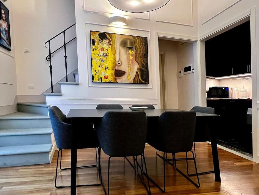 Charming Penthouse Near Duomo Appartement *