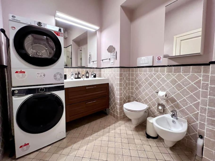 Charming Penthouse Near Duomo * Florence