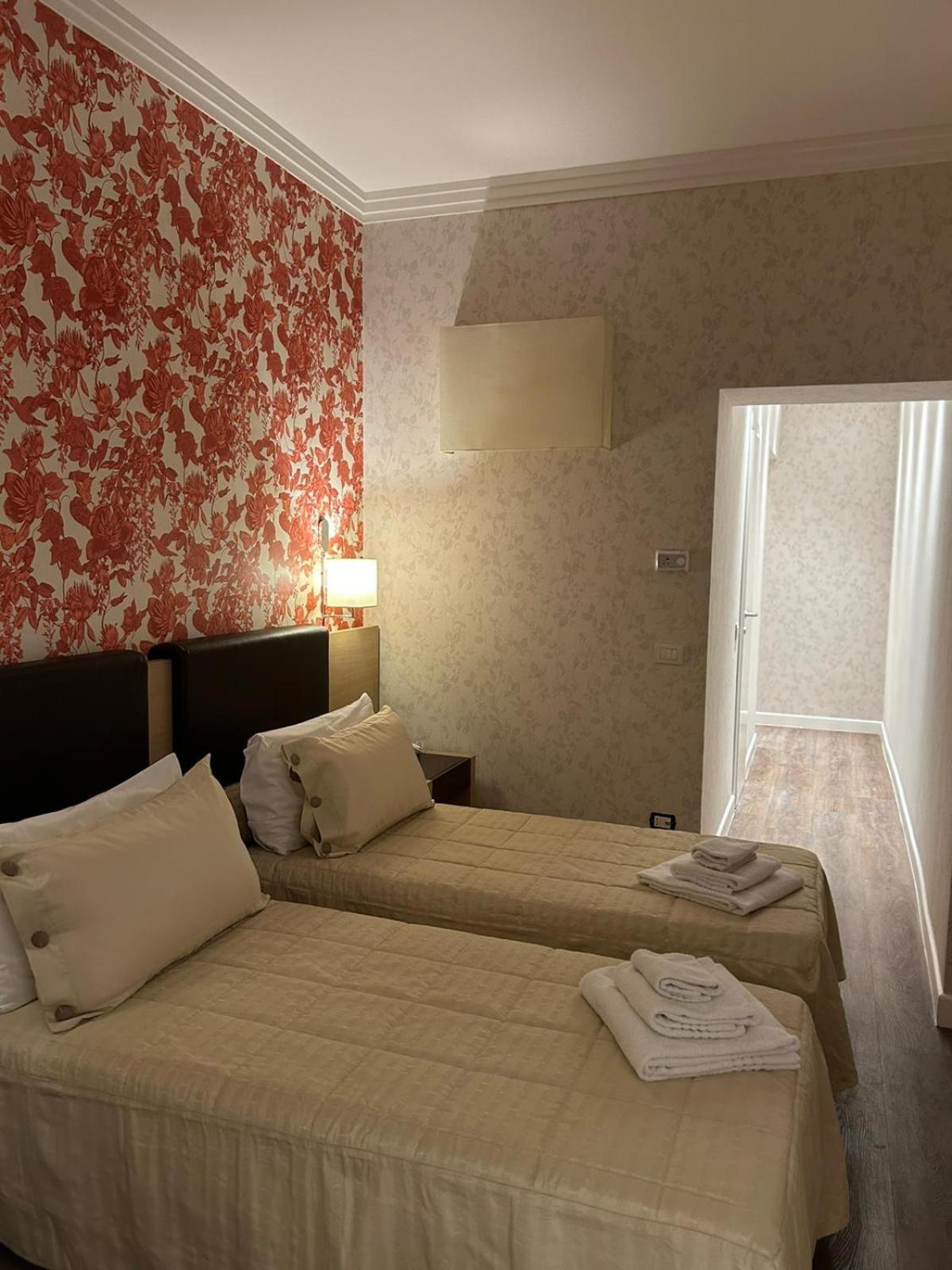 Hotel Montreal