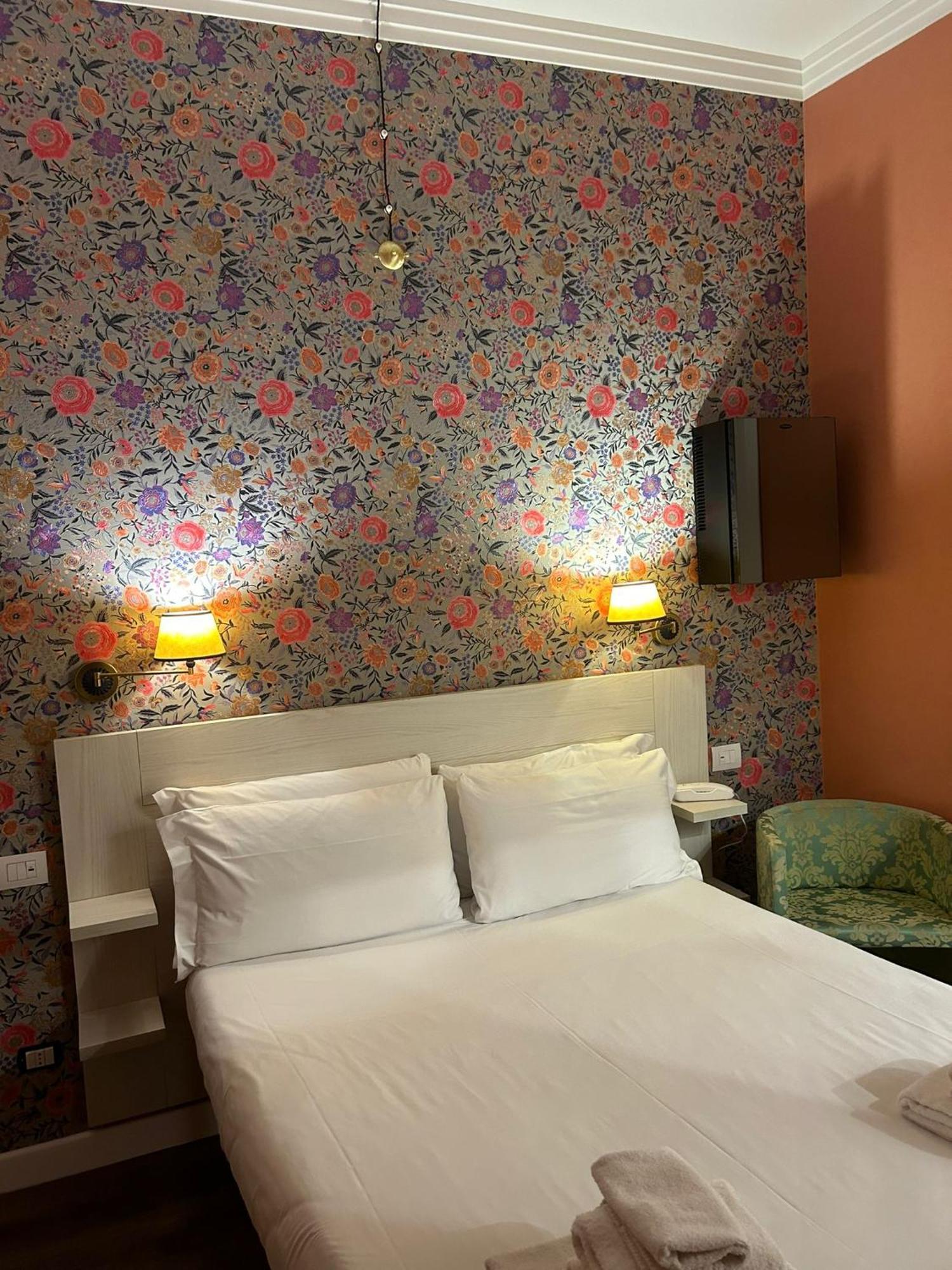 Hotel Montreal 3*