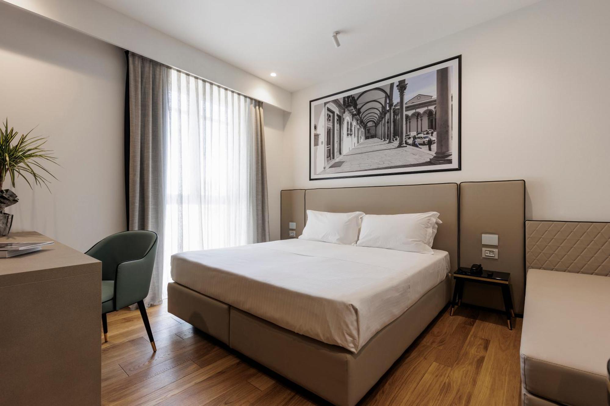 Mh & Hotel