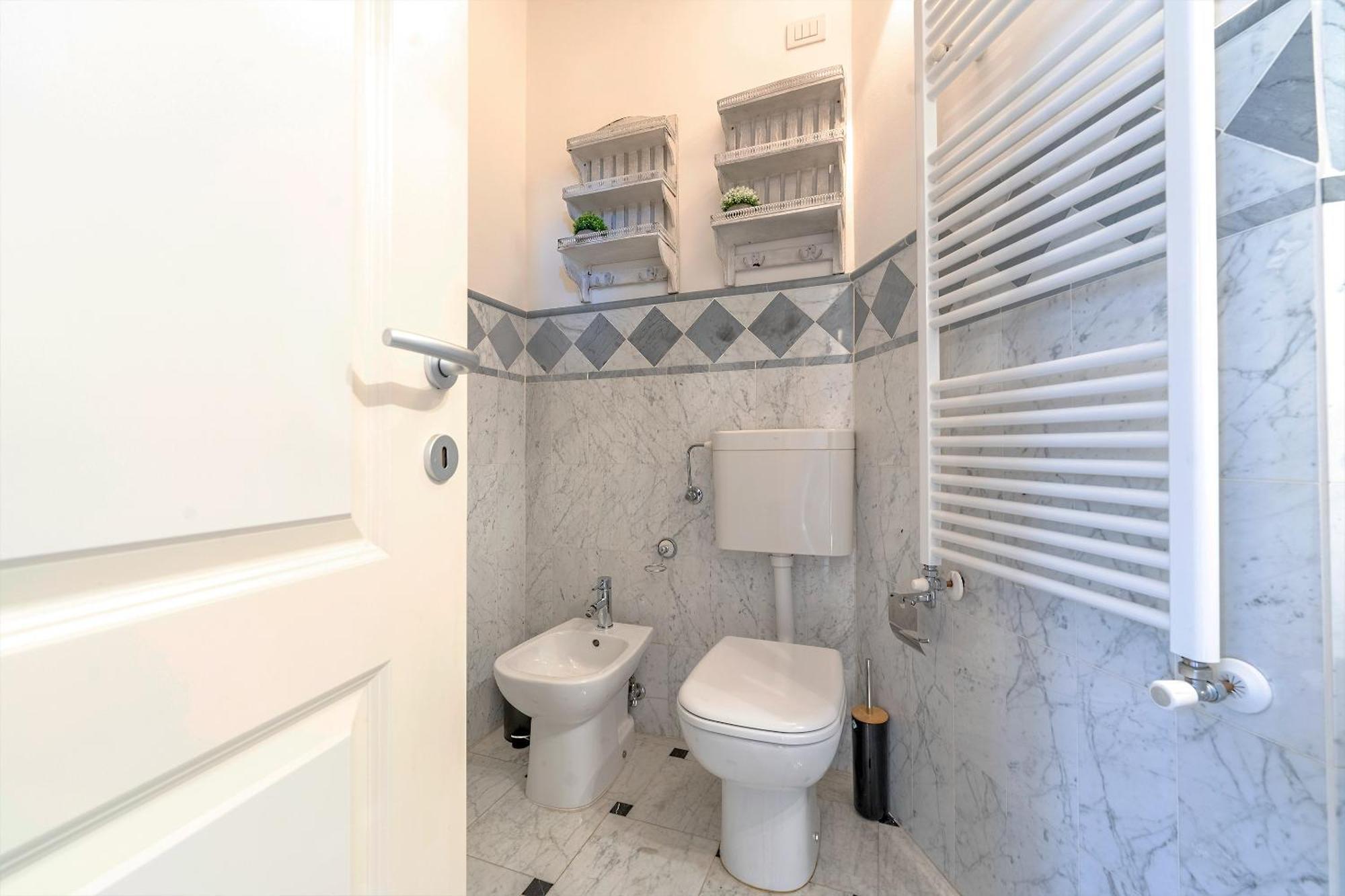 Apartment Genteel Scarlatti