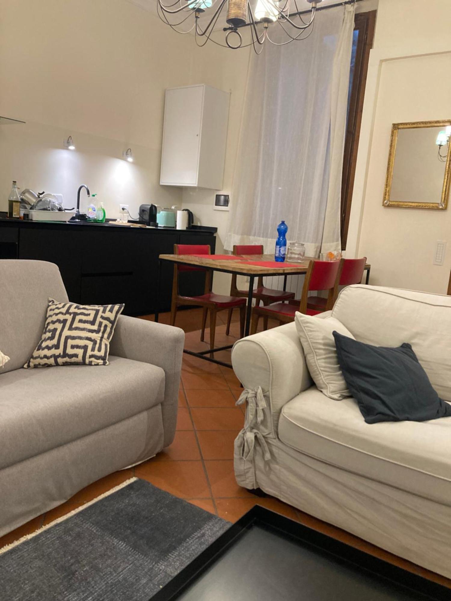 Ponte Vecchio Flat With Elevator Apartment Florenz