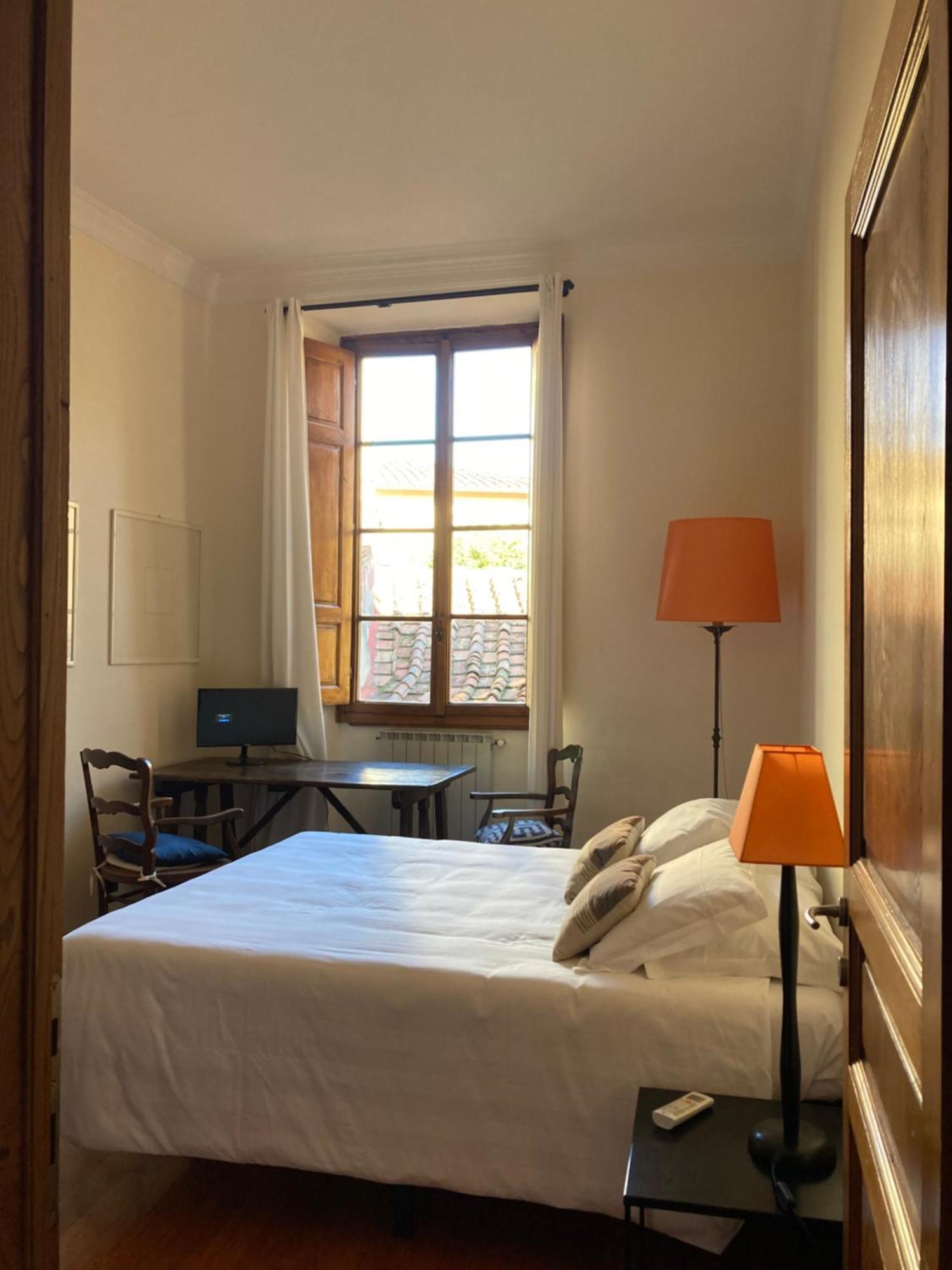 Ponte Vecchio Flat With Elevator * Florenz