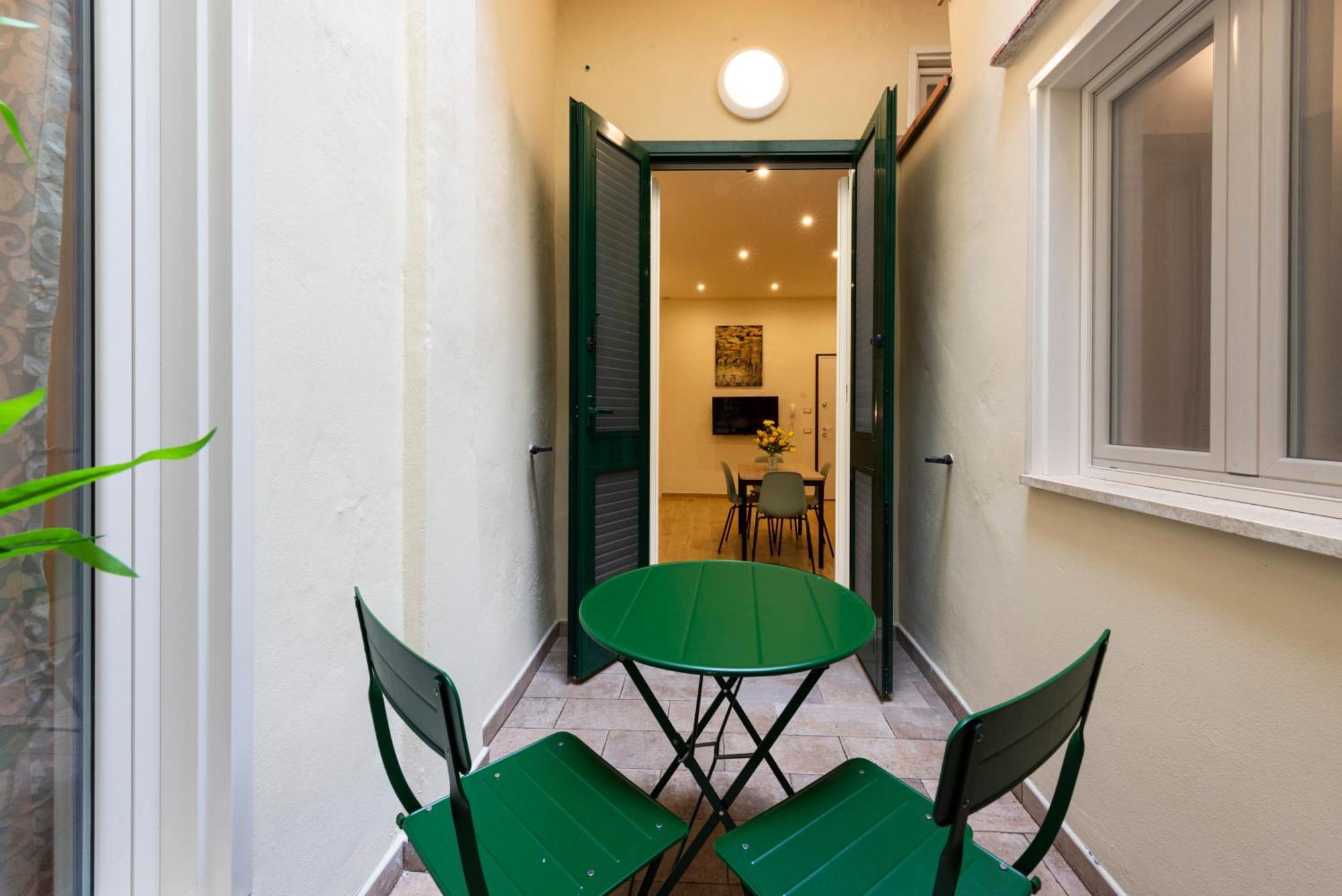 Mercato Contemporary By Mmega Appartement *