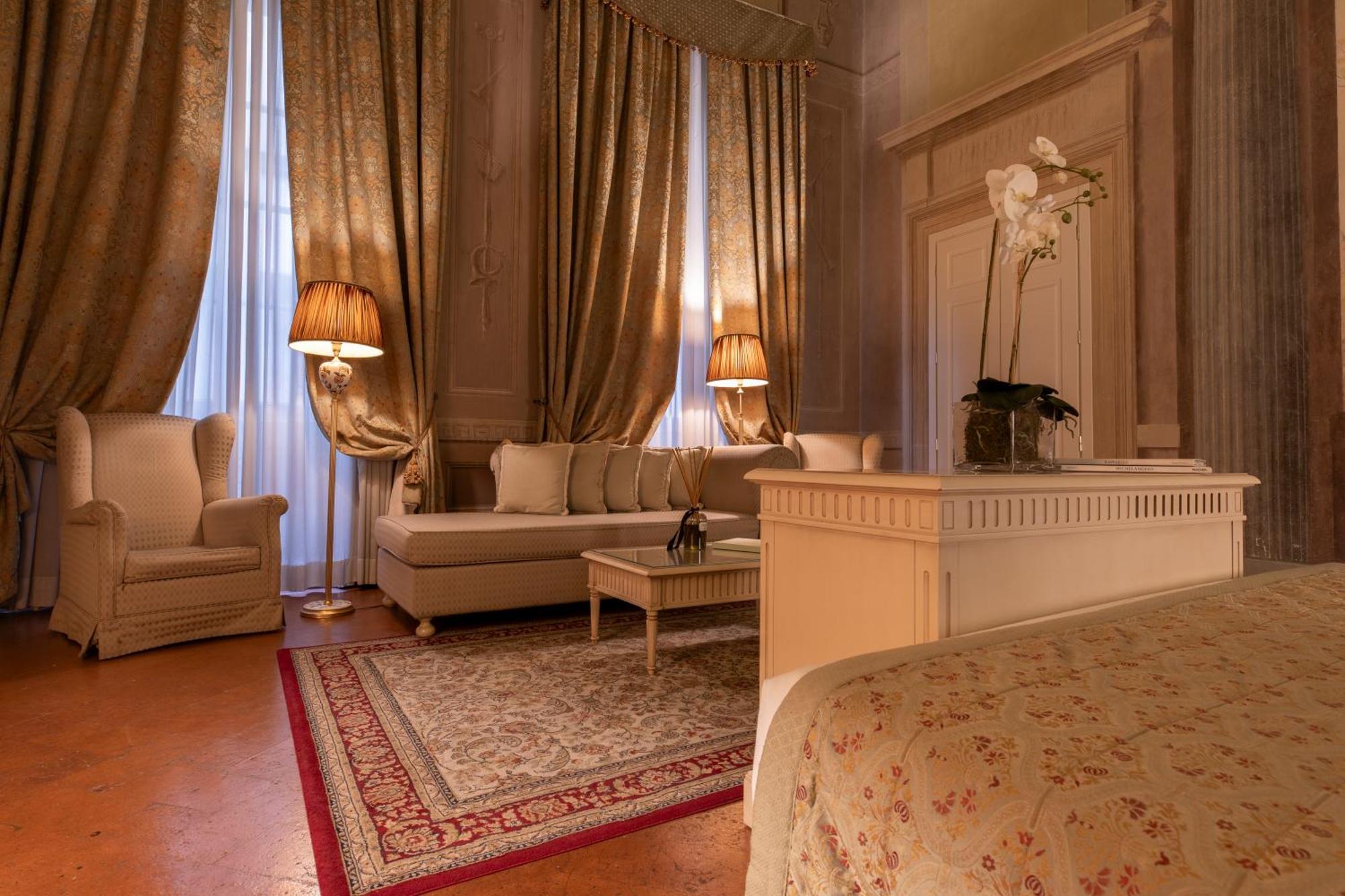 Palazzo Guicciardini 3*