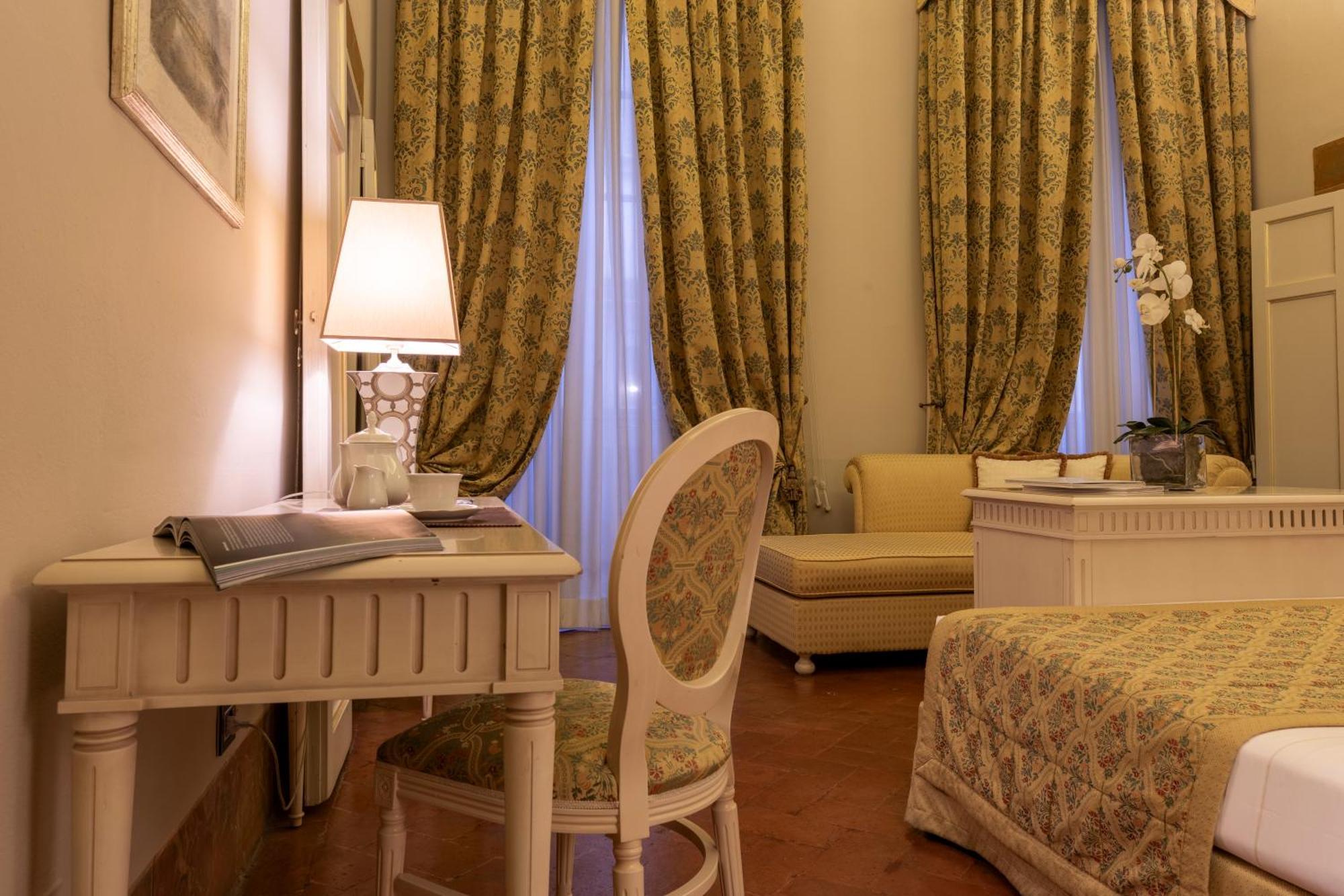 Palazzo Guicciardini Hotel Florence