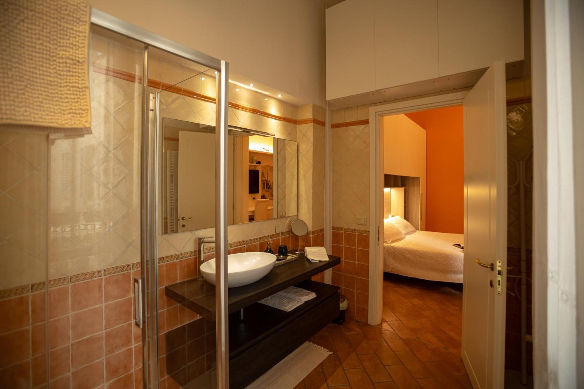 Indipendent With Terrace - Parking * Firenze
