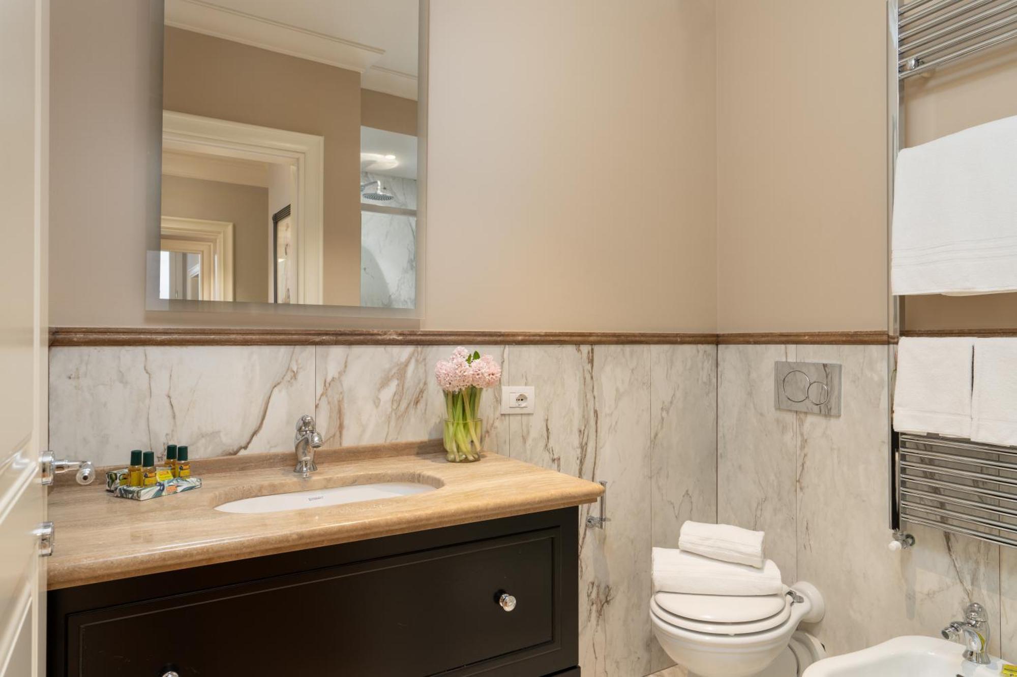 Palazzo Pazzi Vitali Luxury In Apartment