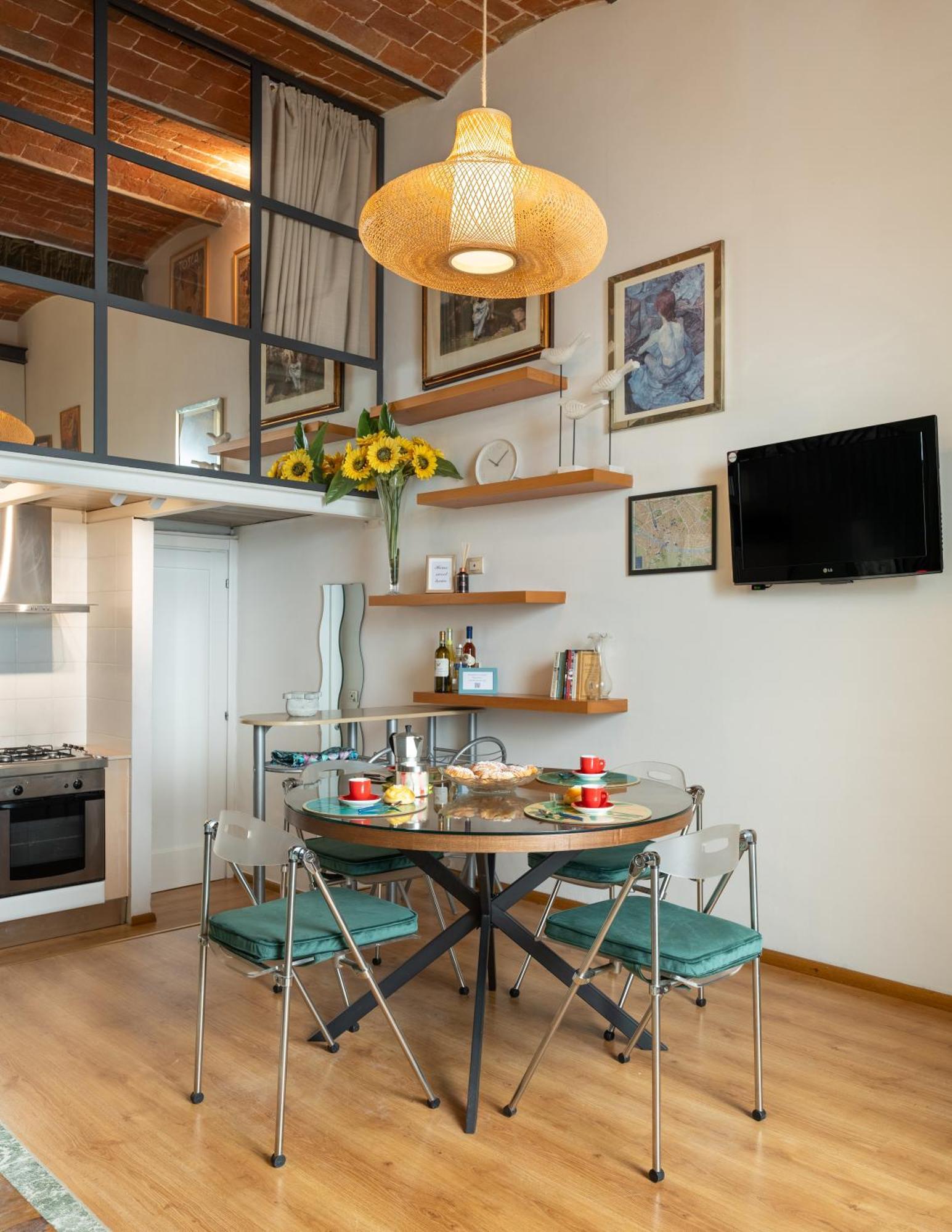 Via Cimabue 8b - Charming - Metropolitan Loft In - 20 Minute Walk To Center - Excellent Base For Exploring - Less Than 5 Minute Walk To The Supermarket - Amazing Bakery On The Corner Appartement *