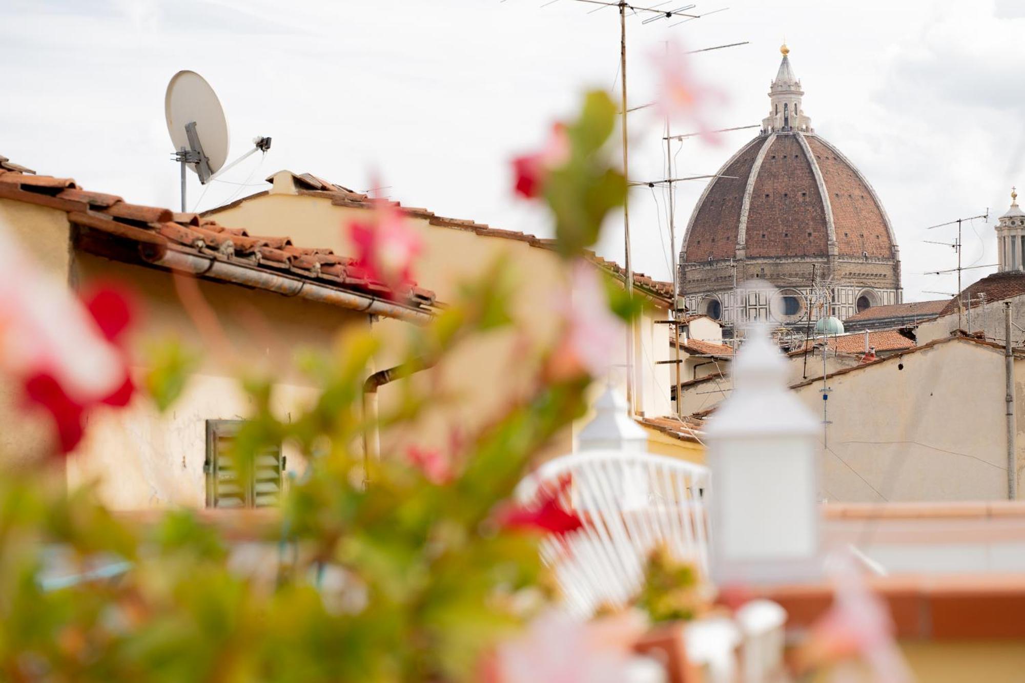 View Boutique - Milu Holidays * Firenze