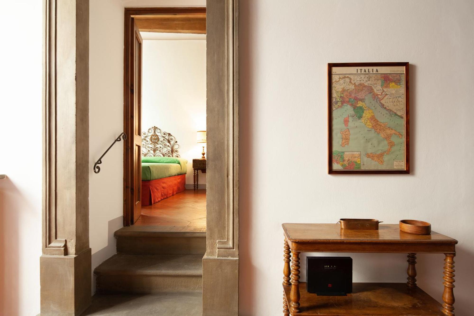 Appartamento Aurora's, Renaissance Suite, Historic Apartment, Pivot Location, Few Walks From All, Ac Bedroom Firenze