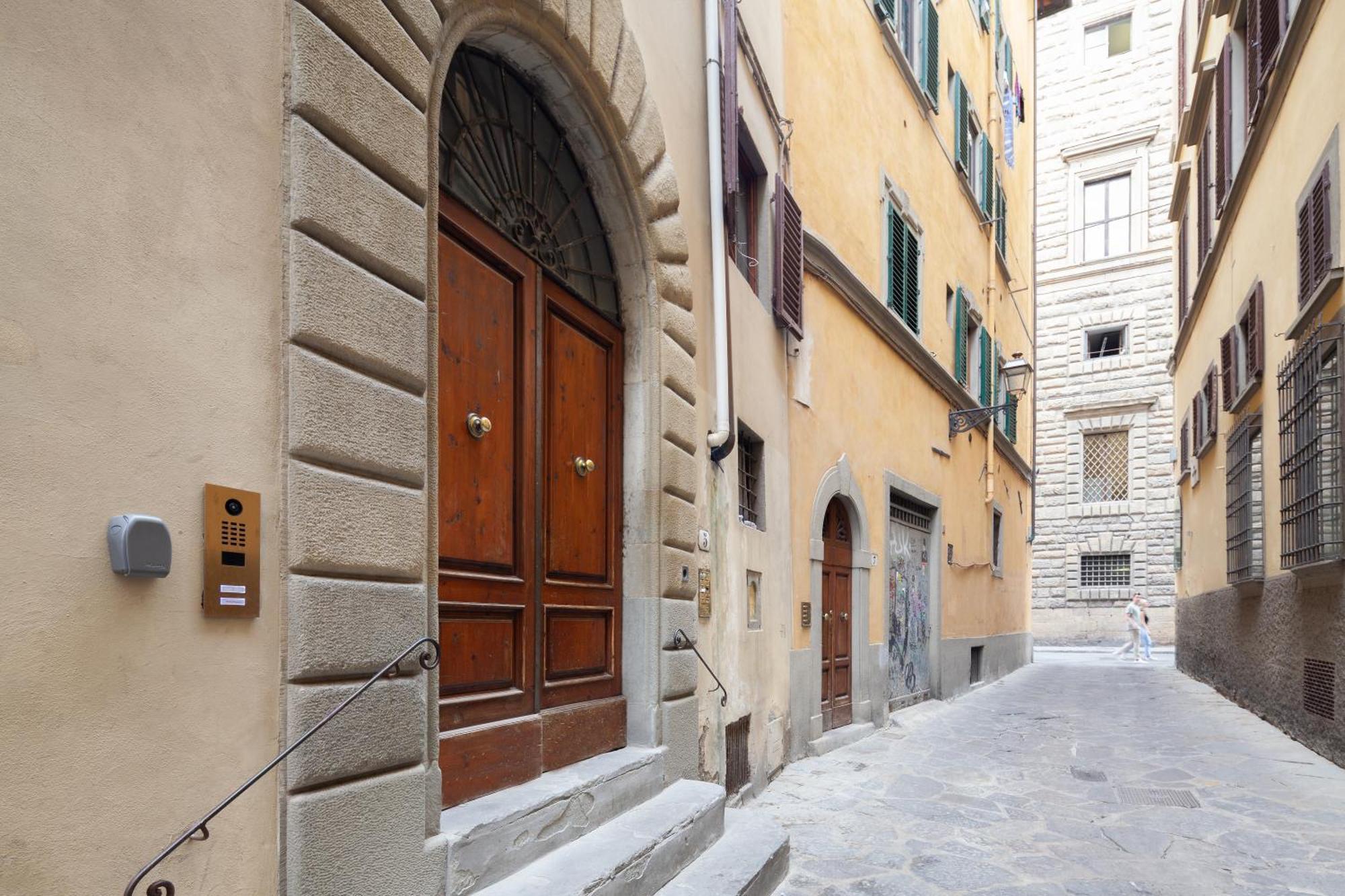 Aurora's, Renaissance Suite, Historic Apartment, Pivot Location, Few Walks From All, Ac Bedroom Firenze
