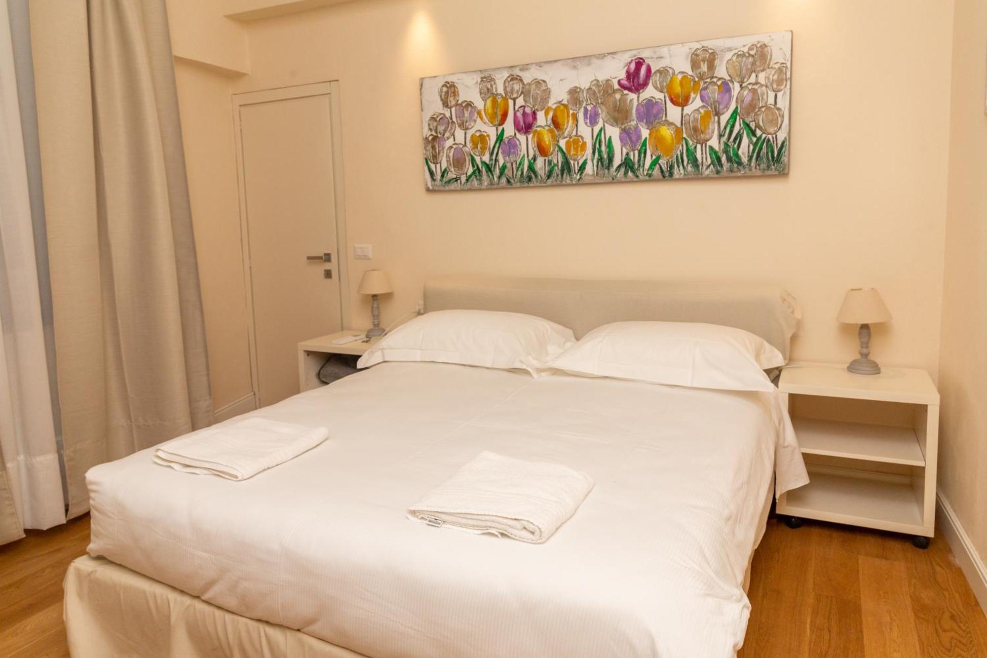 Cozy Santa Maria Novella Uffizi Duomo 2beds-2baths Apartamento Florença