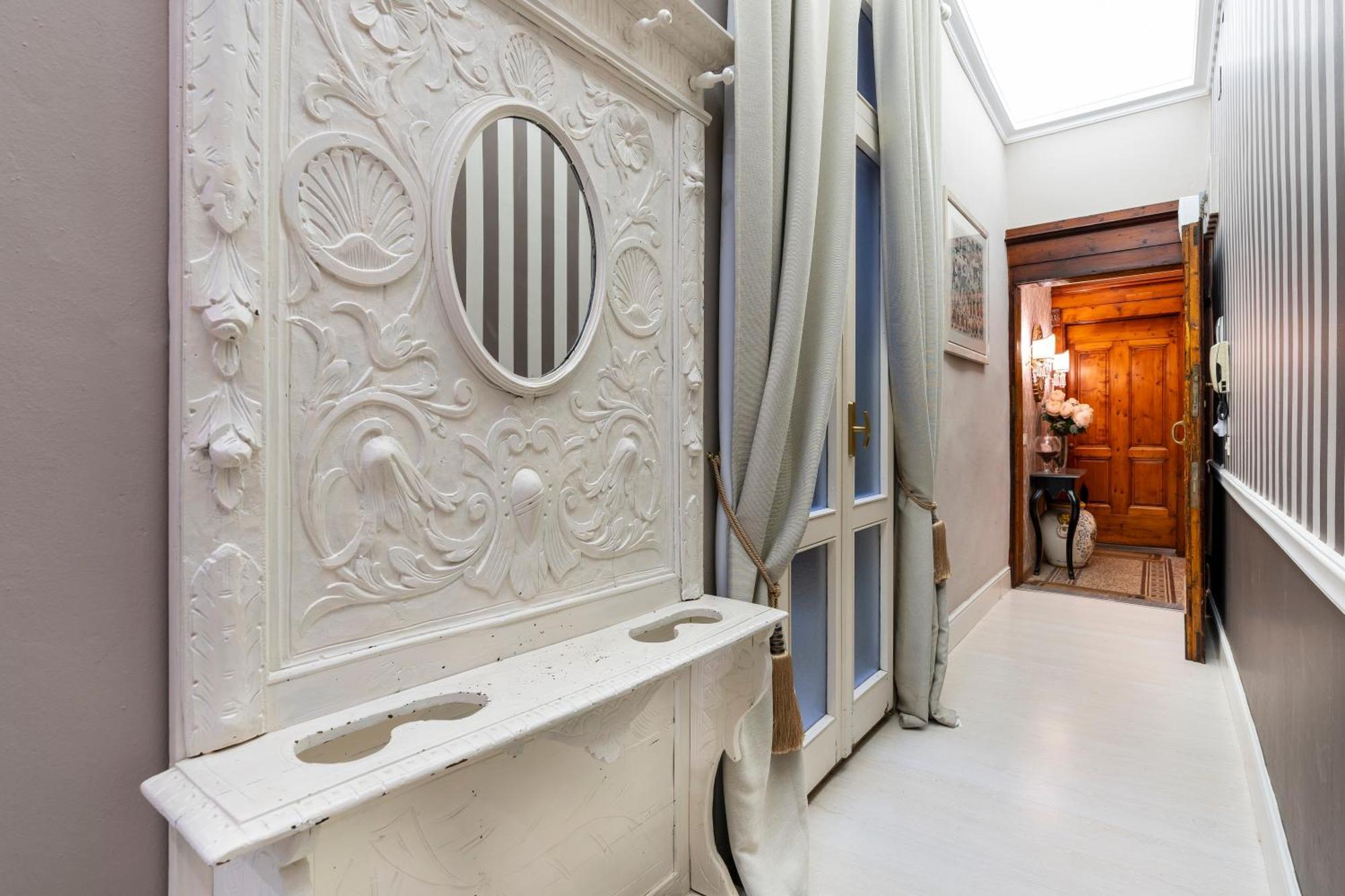 Historic Borgo Ognissanti, 8 Apartamento Florença