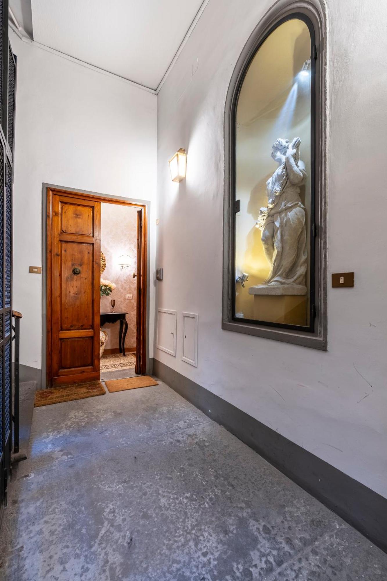 Historic Borgo Ognissanti, 8 Apartamento *