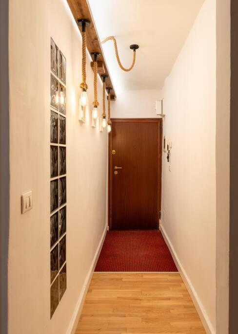 Keys Of Italy - Mercato 20 - Modern 1 Bedroom Nearby Mercato Florenz