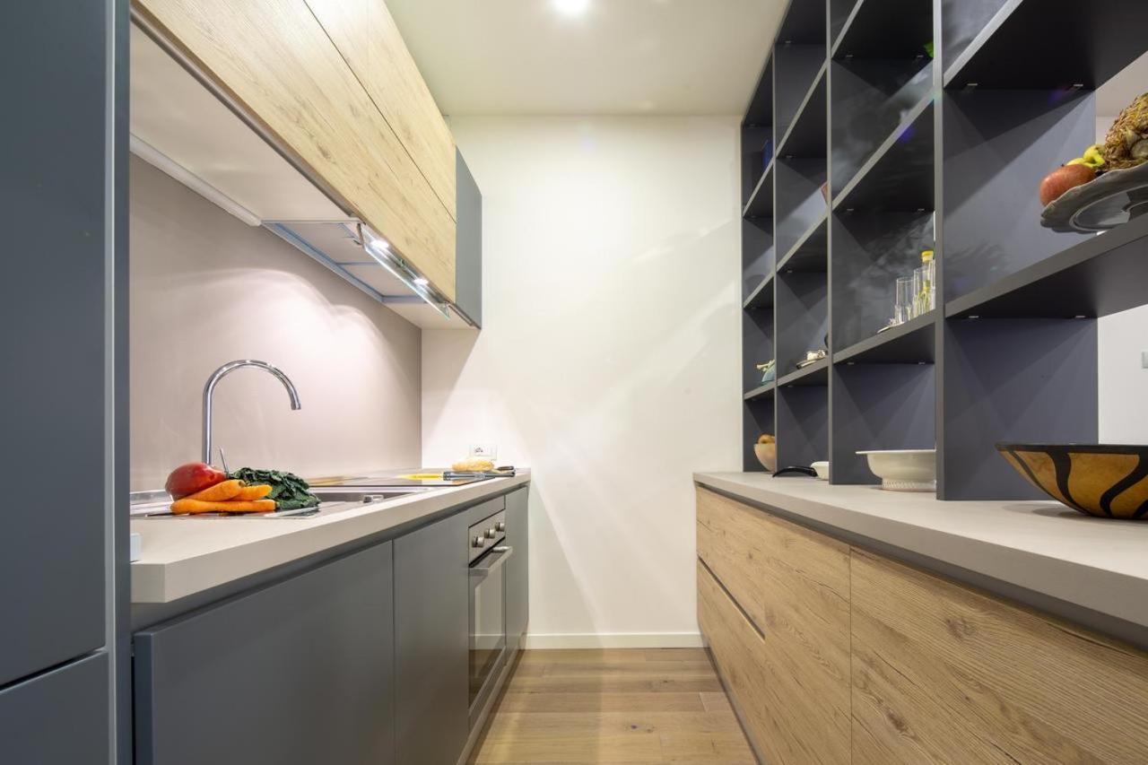 Stunning & Luxurious 1br 1 Min Walk By Duomo Apartment *
