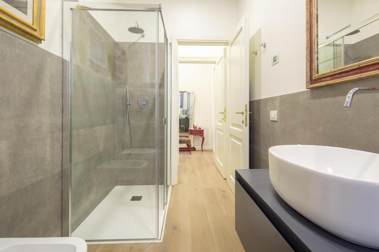 Apartment Stunning & Luxurious 1br 1 Min Walk By Duomo