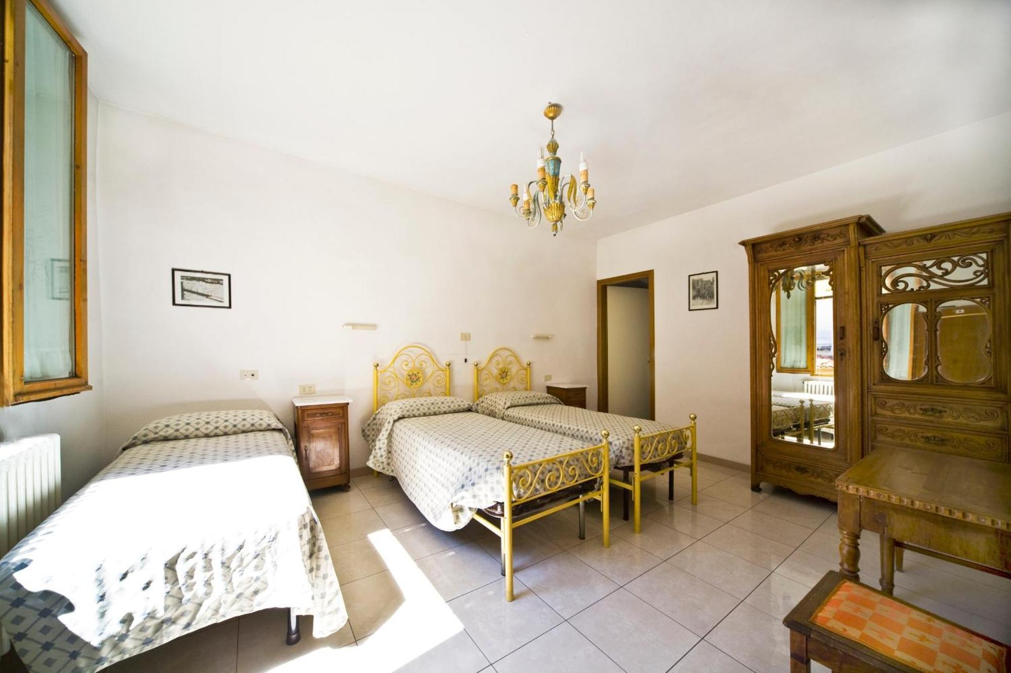 Hotel Merlini