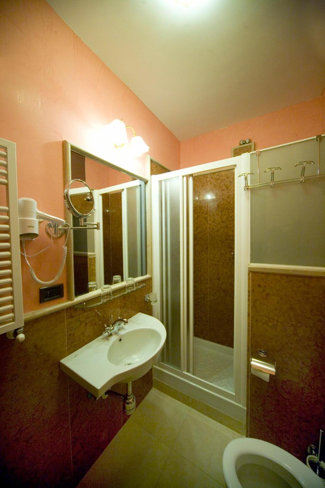 Hotel Merlini *