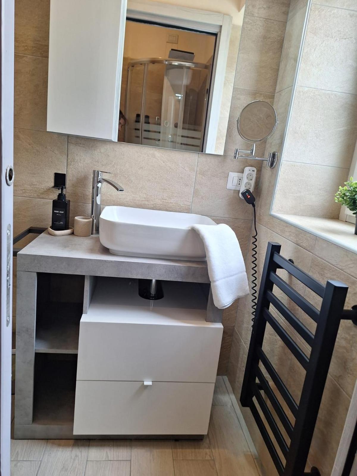 Exclusive Loft Degli Artisti Florença
