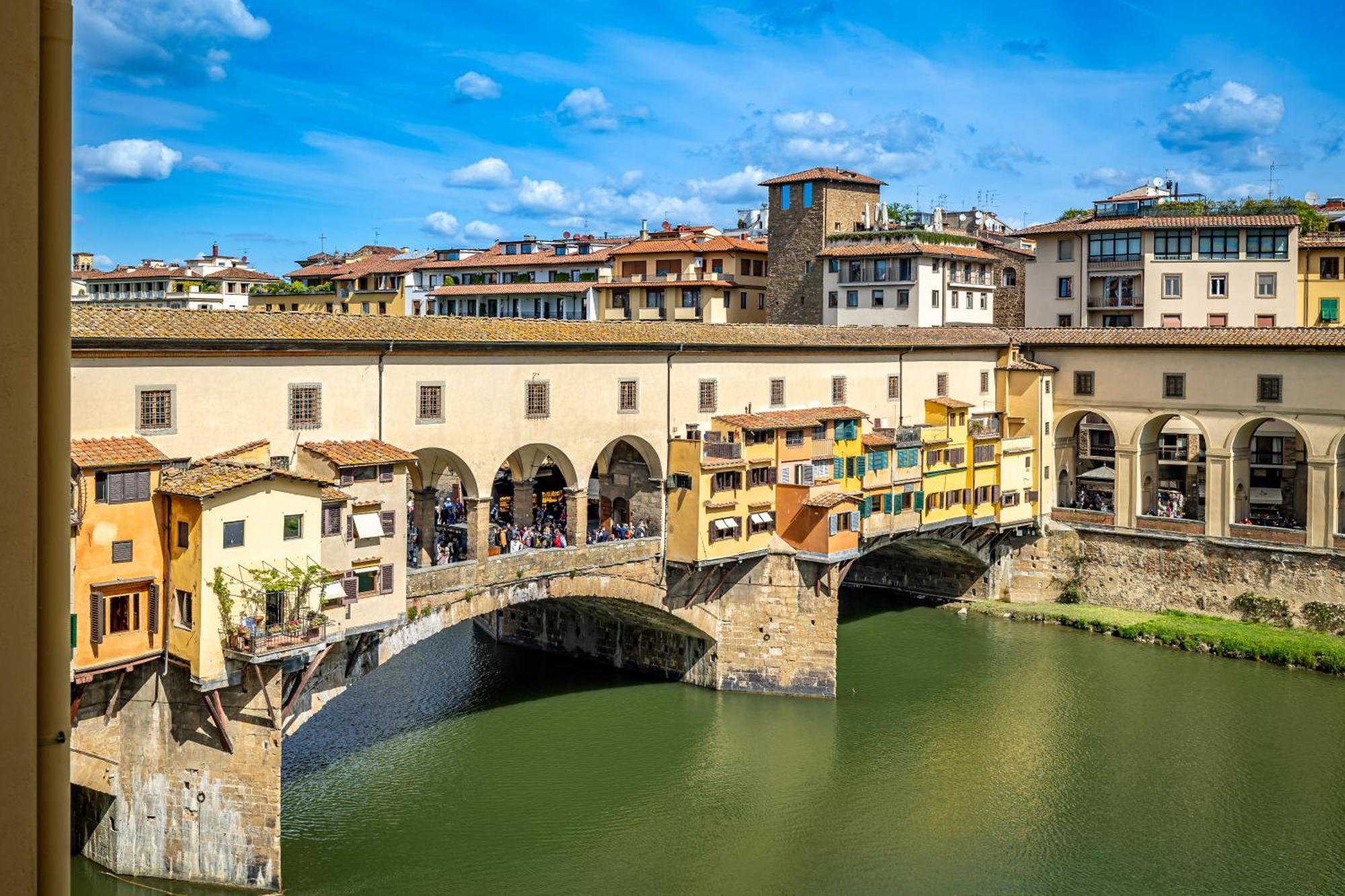 Yd Balcony On Pontevecchio View