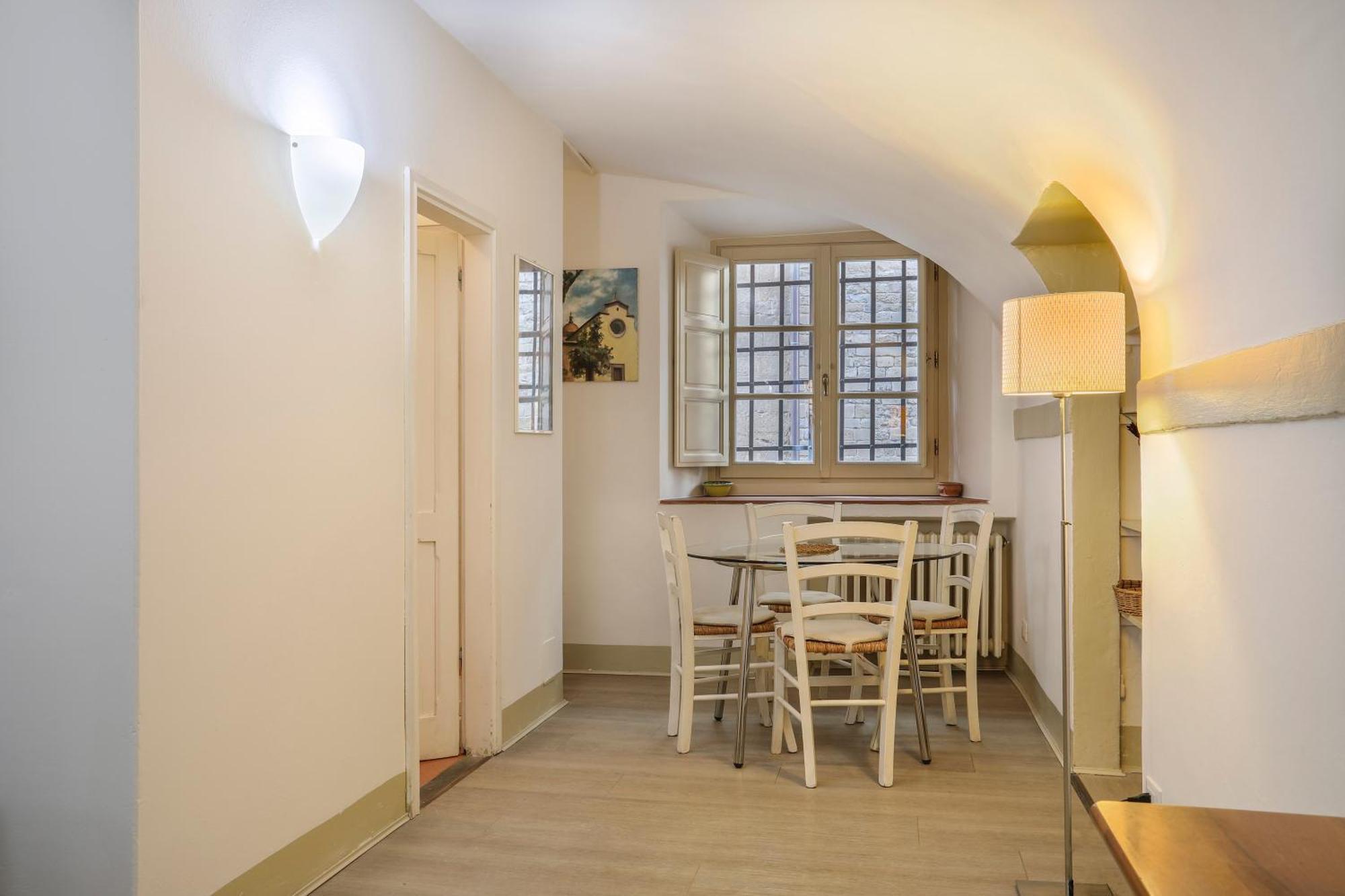 Apartment Pandolfini Courtyard Florence