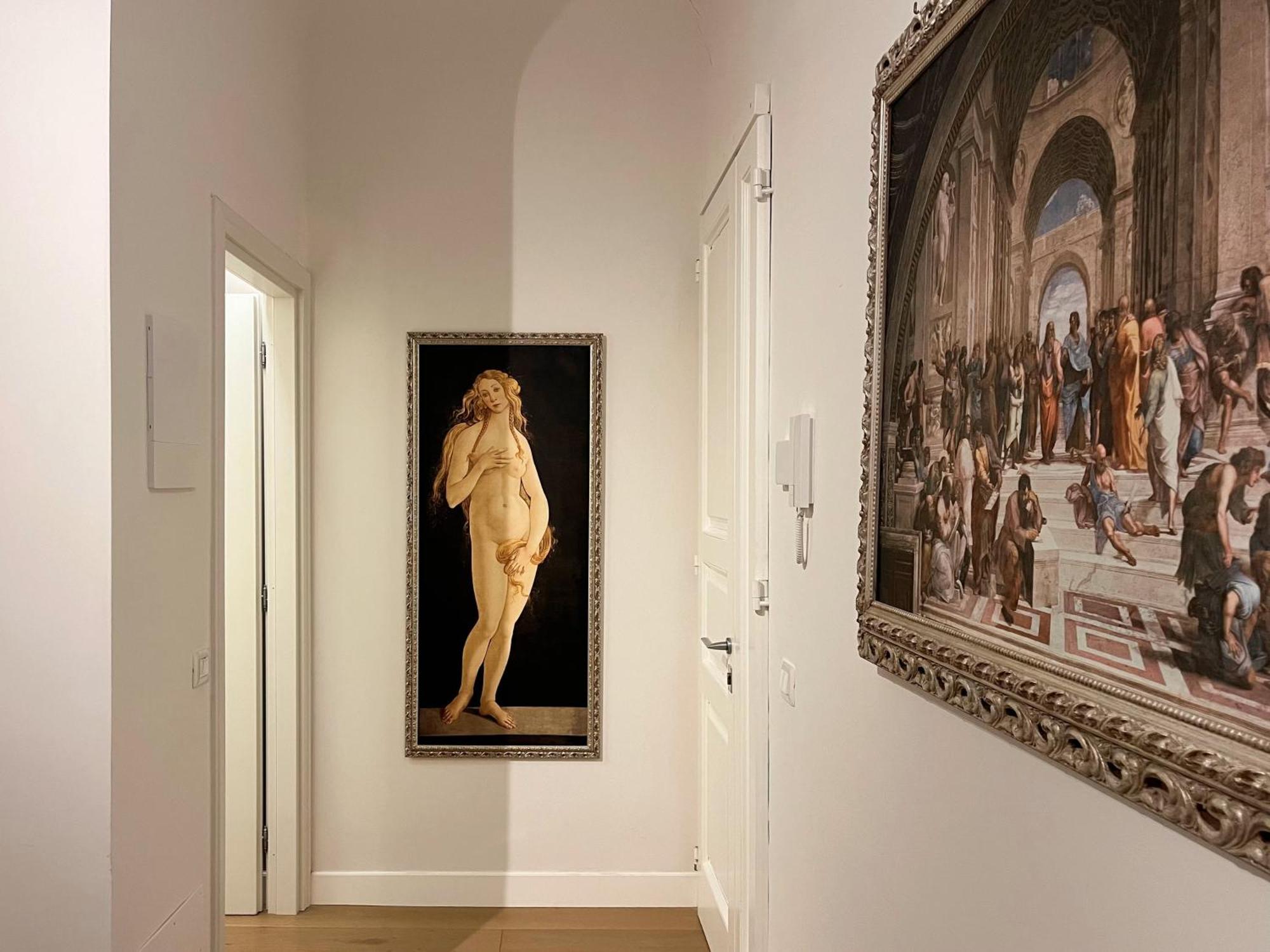 Luxury Art In Apartment Florenz