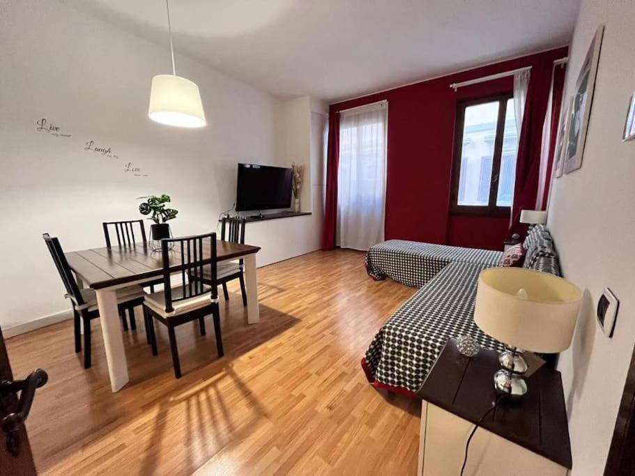 Apartment 5 Min Dagli Uffizi Wifi Confort Florenz